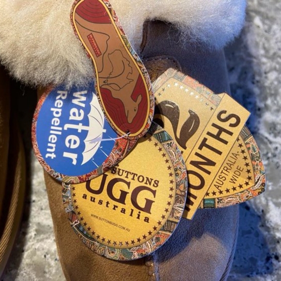 Mens Uggs Slipper/Boots - Picture 9 of 9